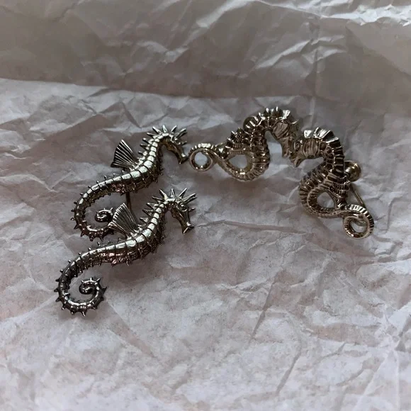 1950’s Vintage Beau Craft- Sterling Silver Seahorse Earrings